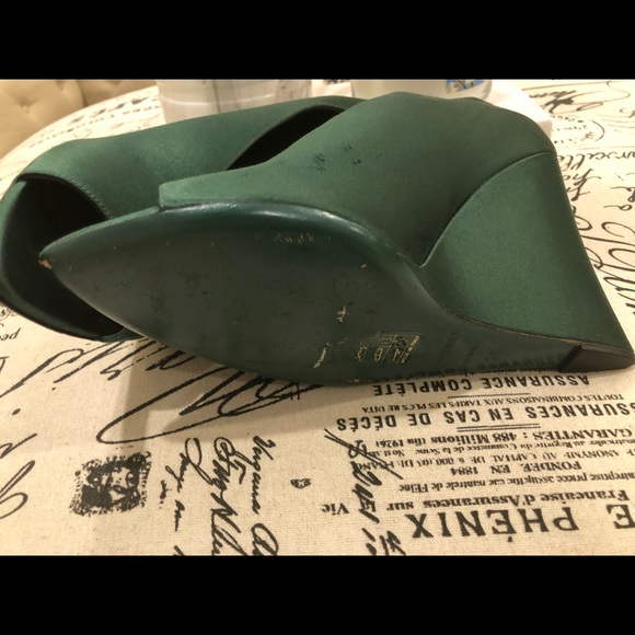 BURBERRY Womens Shoes PRORSUM EMERALD JADE - Picture 8 of 14